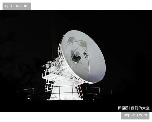 德甲测试新一代球场传感器，旨在更精准追踪无球球员启动时机与跑动路线